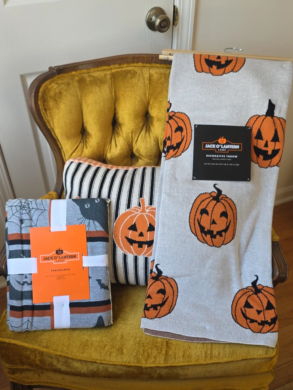 NWT Halloween Knit Throw Blanket 50X60 IN 100% Cotton Jack-O-Lantern Pumpkins 🎃
